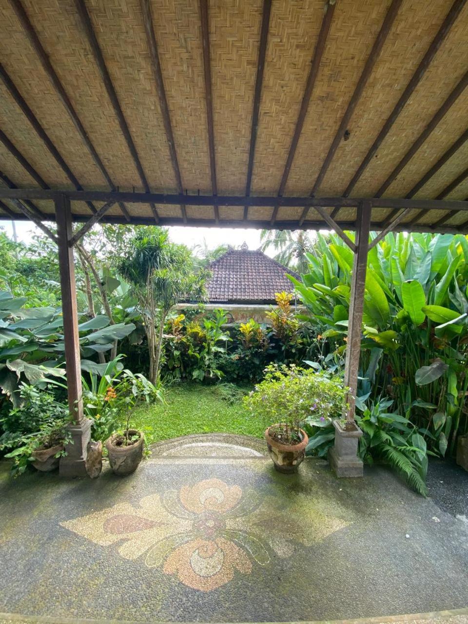 Dukuh Village Villas & Art Tegallalang  Room photo